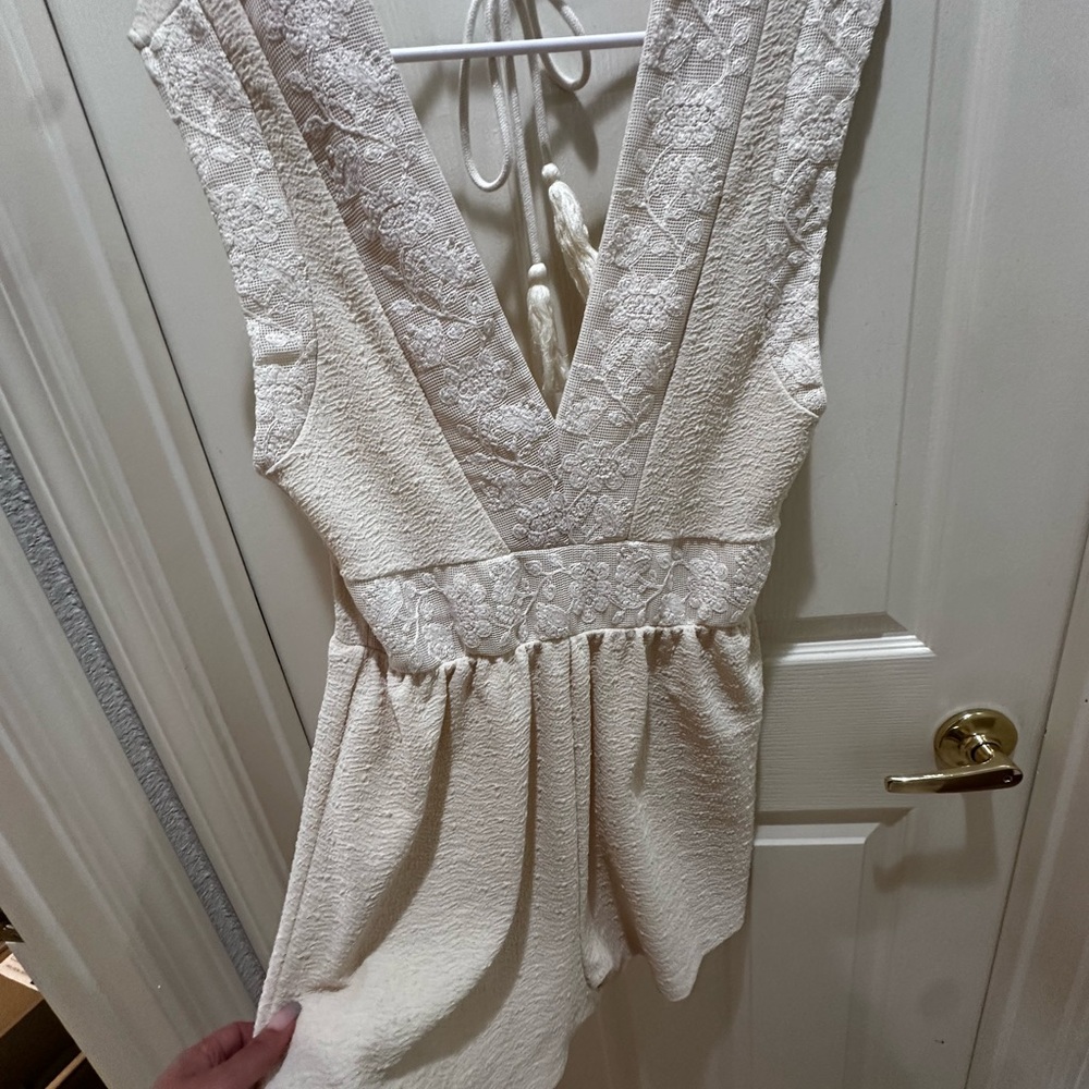 Zara Cream Crochet Lace V-Neck Top